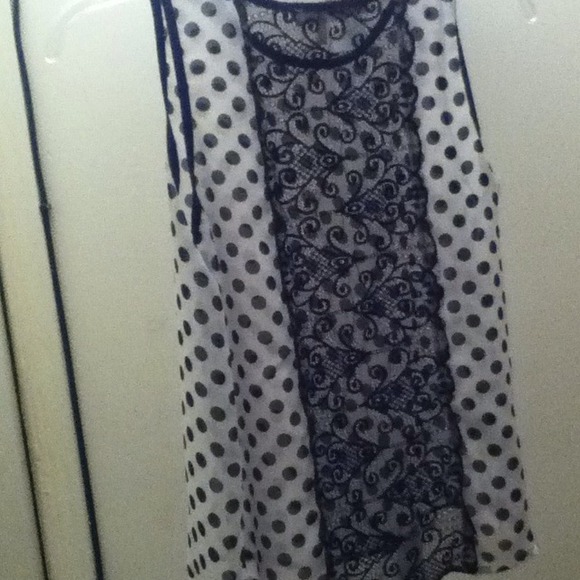 Top - Picture 2 of 2