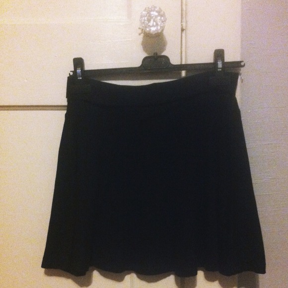 ❌SOLD❌ Black skater skirt