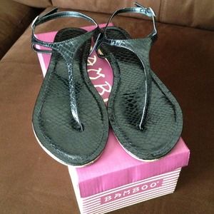 Black Thong Sandals
