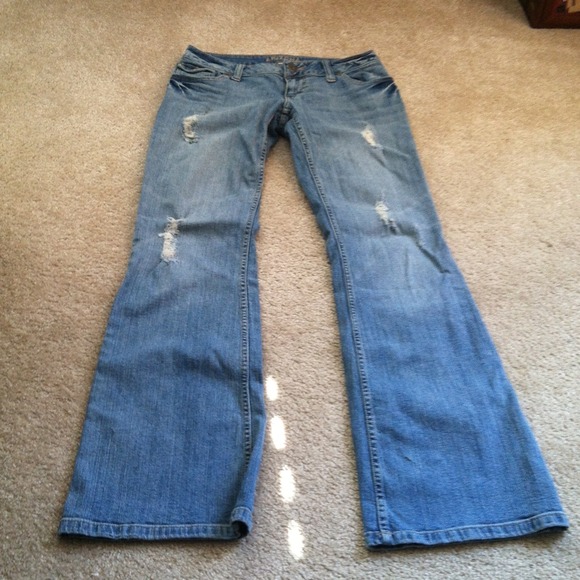 Distressed light denim flare jeans - Picture 2 of 4