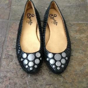 Black snakeskin Seychelles flats