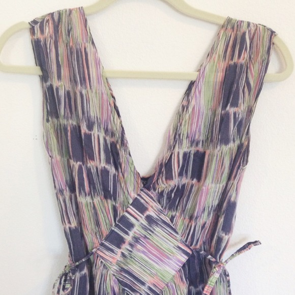 🚫SOLD🚫Low-V Neck Anthropologie dress.
