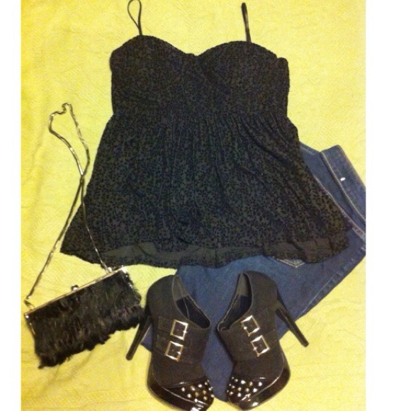 Adorable, soft black tank top