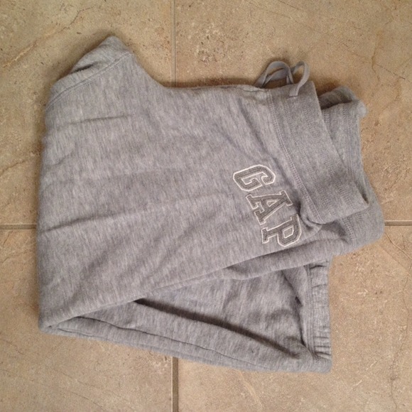 GAP mid length sweatpants
