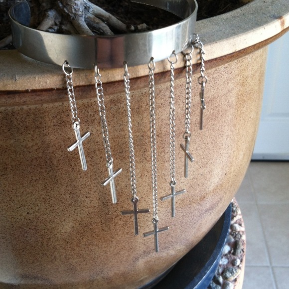 Bundled Silver Cross Arm cuff➕➕