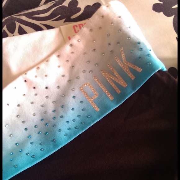🚫❗SOLD❗🚫😍😍👍👍PINK Crop legging. NWT