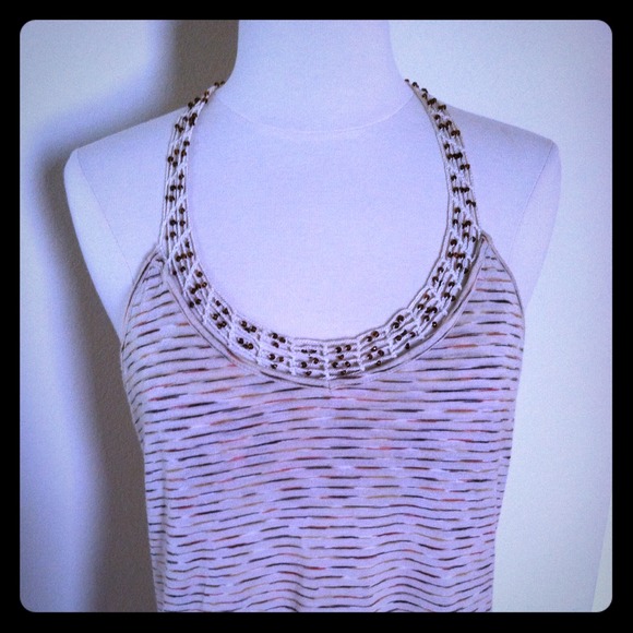 Banana Republic Tops - FINAL⬇️ Banana Republic Top w/Bead detail