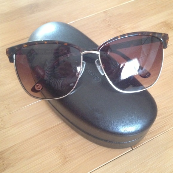 Michael Kors Griffin sunglasses in tortoise & gold