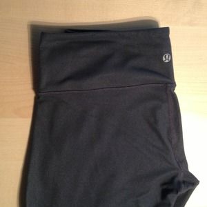 Lululemon Wunder Unders - Size 8