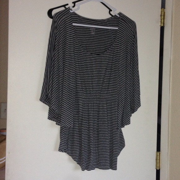 Top🎀bundle🎀❌SOLD❌ - Picture 2 of 4