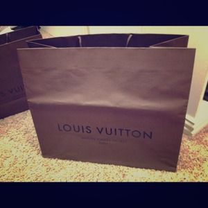 Louis Vuitton Large gift bag