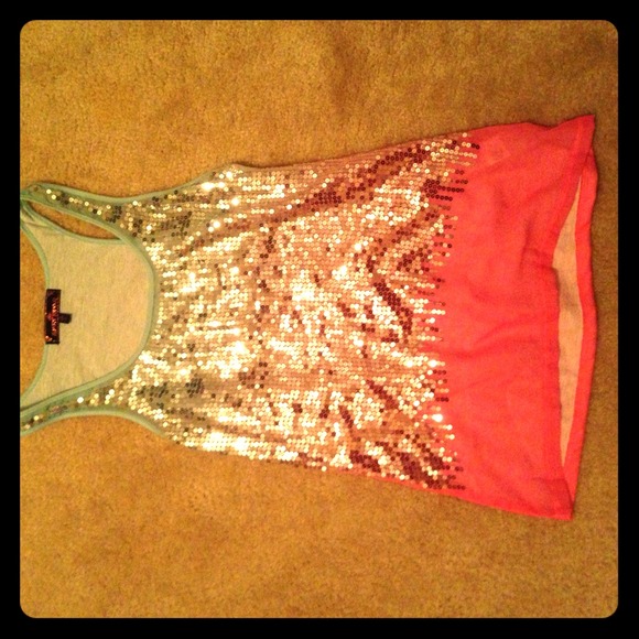 Sequin top. Never worn. - Picture 1 of 1