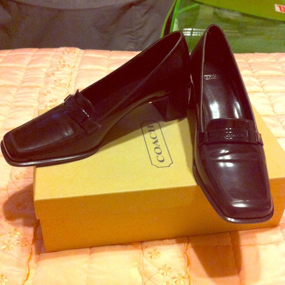 Brand NWT Coach loafers! Size 6