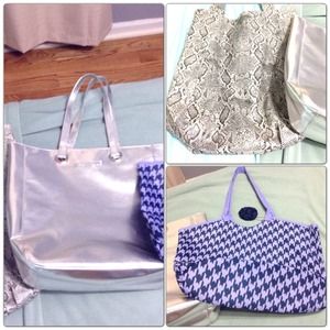 🚫sold in a bundle 🚫3 Shoulder bags