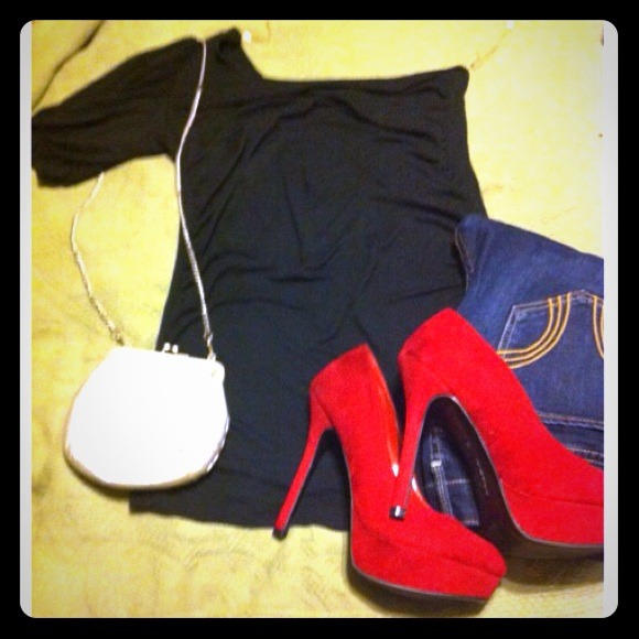 Form fitting one sleeve black dressy shirt
