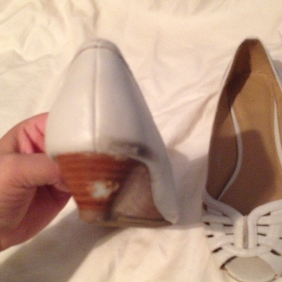 🚫sold🚫💗 White peep toe shoes - Picture 3 of 3