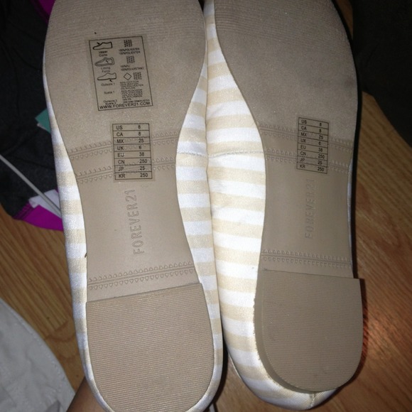 Forever 21 flats - Picture 2 of 4