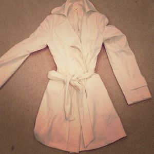 Adorable peacoat white