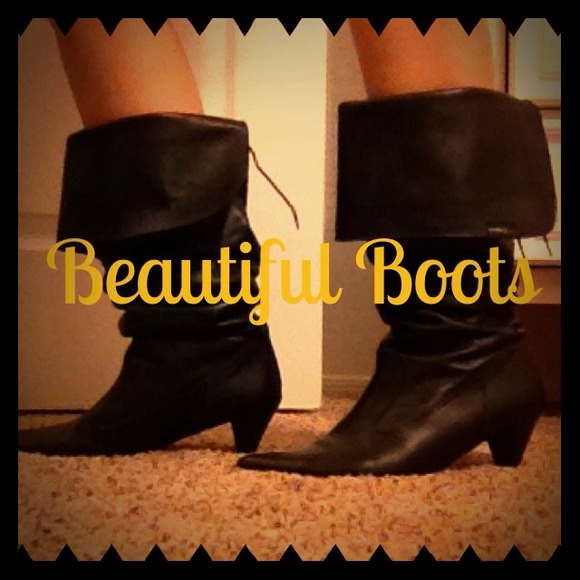 ⚠️Vintage leather boots