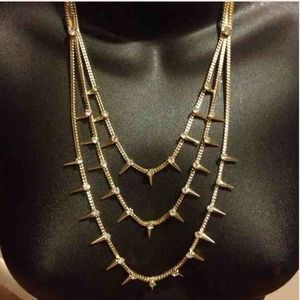 🌺JUST REDUCED🌺-SPIKE EMBELLISHED NECKLACE