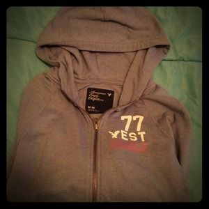 American Eagle Sweatshirt