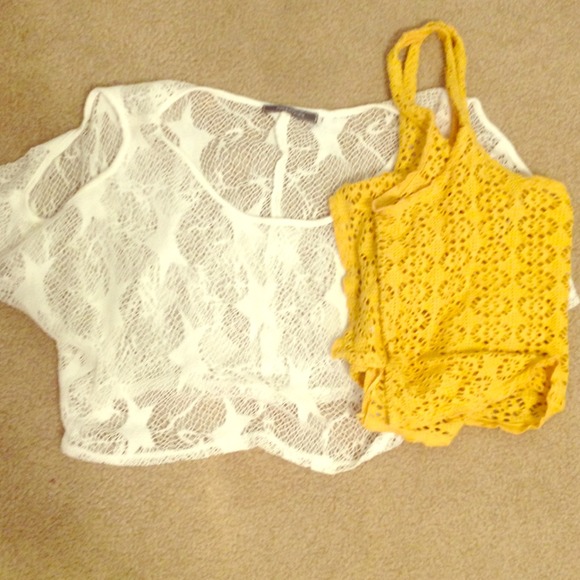 2 crop tops!