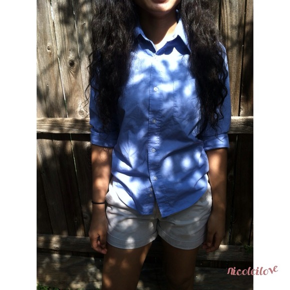 Van Heusen Baby blue button up blouse