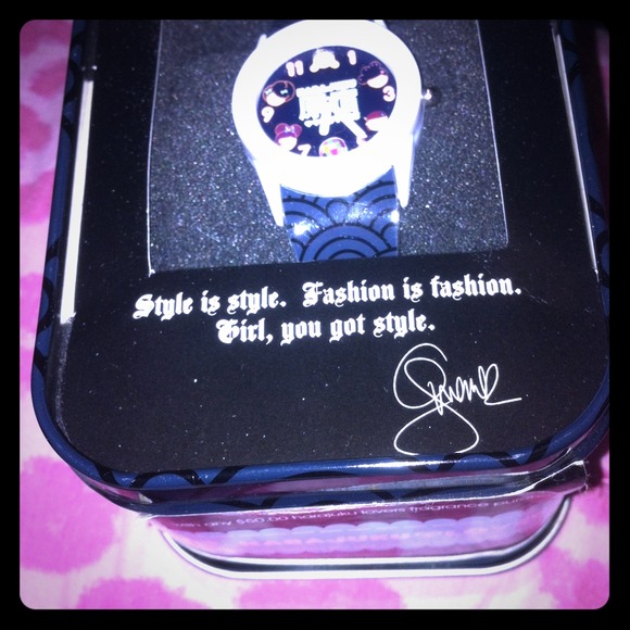 Harajuku lovers watch