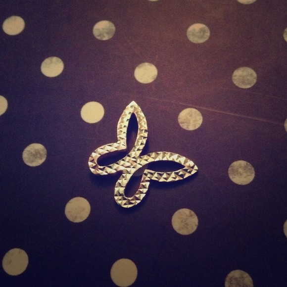 14k Yellow Gold Butterfly Pendant
