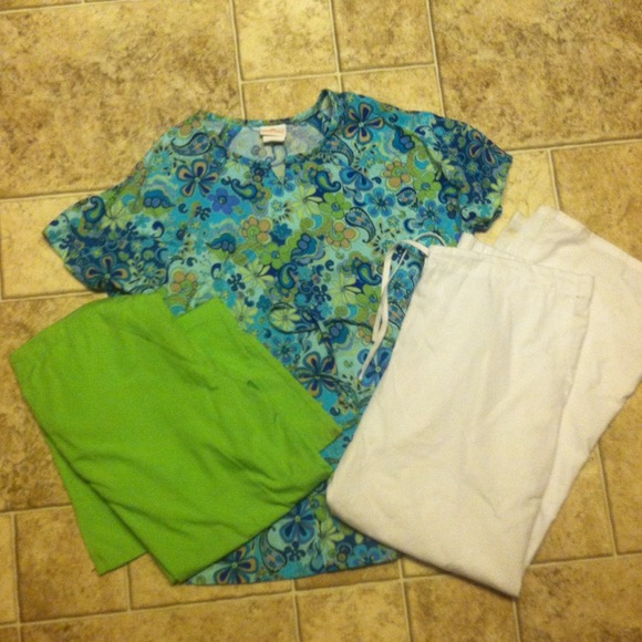 Scrub bundle - Picture 2 of 4