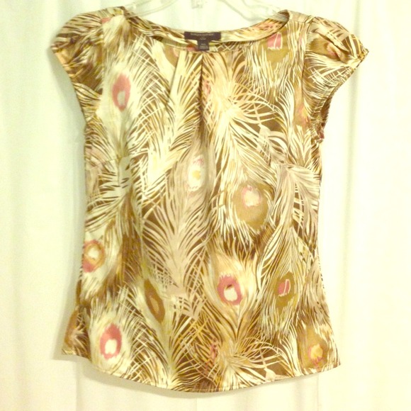 Banana Republic Feather Print Cap Sleeve Blouse