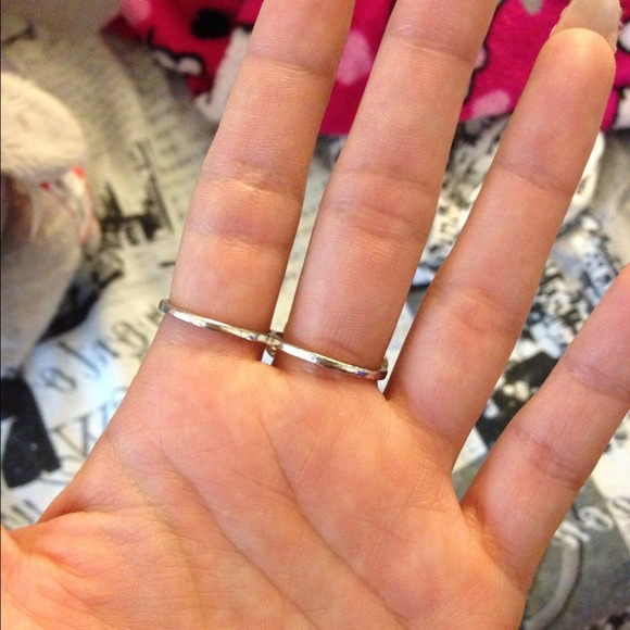 Love ring - Picture 2 of 2