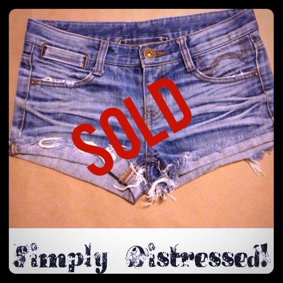❌❌bundled❌❌Distressed jeans shorts.