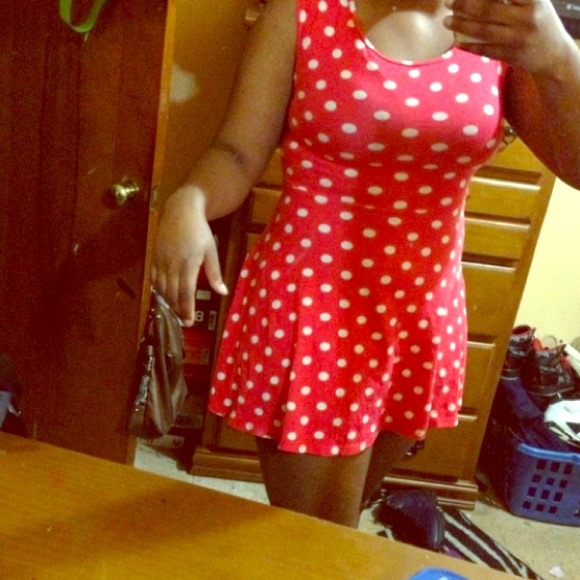 ❌Sold❌ Cute mini polka dote dress!! 💖💛