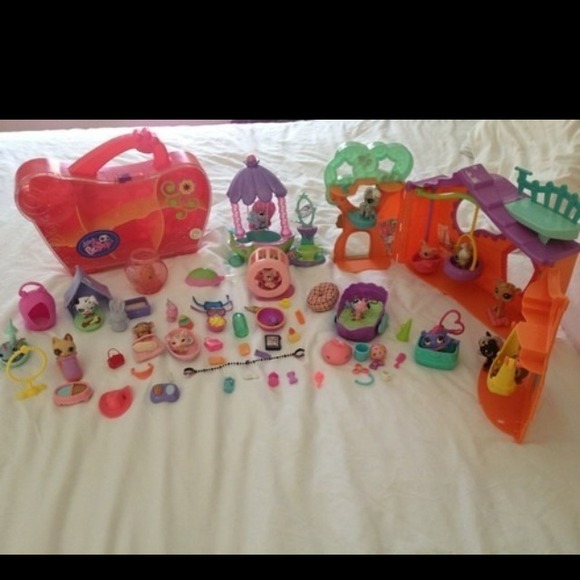 Lot of pet shop