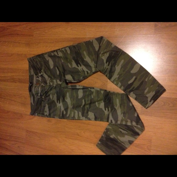 Express Army straight leg jeans size 4