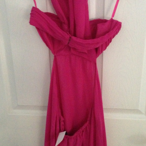 Halter, formal floor length dress! Prom - Picture 3 of 4