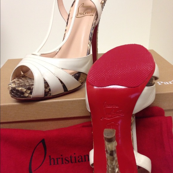 Christian Louboutin - Picture 3 of 3