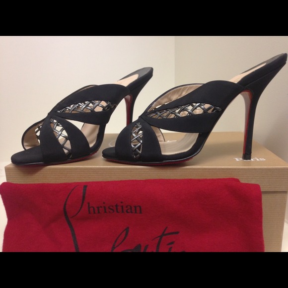 Christian Louboutin - Picture 3 of 3