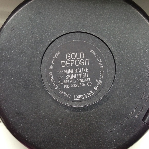 ❌❌Mac mineralized skinfinish in Gold Deposit❌❌SOLD - Picture 3 of 3