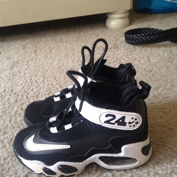 ✋📆Reserved for @Tshan86  9/3/13 📆✋Nike Griffeys