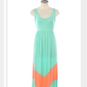 Maxi dress