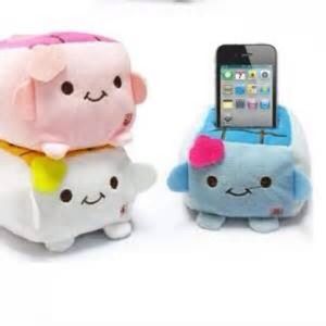 Tofu iphone or iPod holders