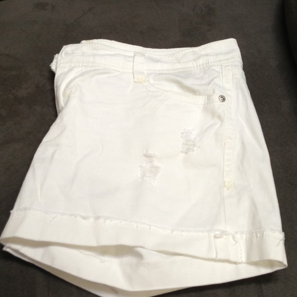 Destructed shorts