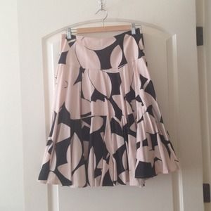 @lynnlin000 Pink/black full skirt and black skirt