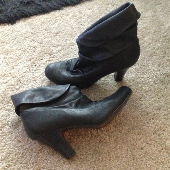 👢Steve Madden Girl Cute Booties👢 - Picture 2 of 4