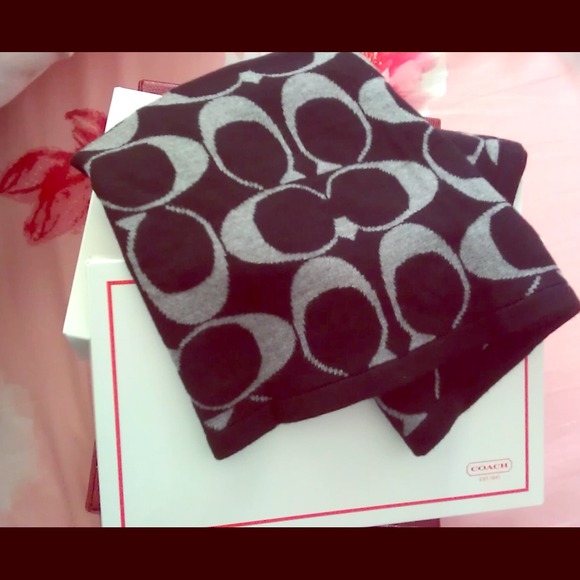 SOLD in bundle!!
