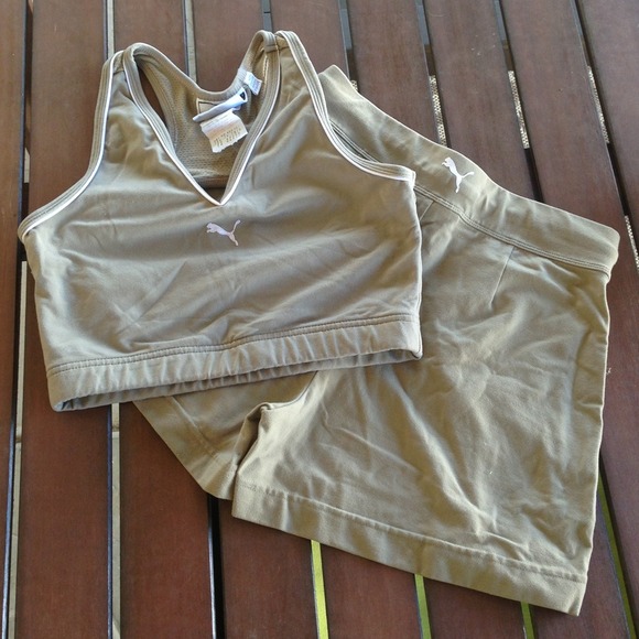 ✨Reduced Puma sports bra and short workout set
