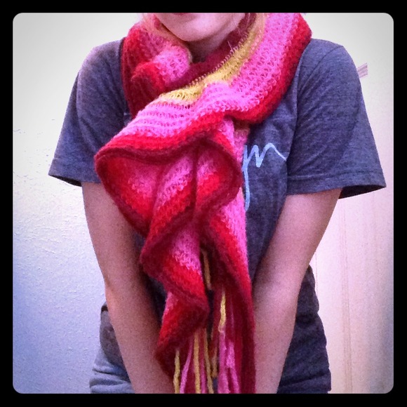 SCARF OF WONDERS