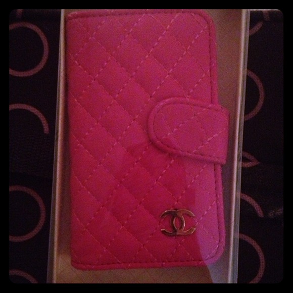 iPhone 4 case Pink way cute! New in box